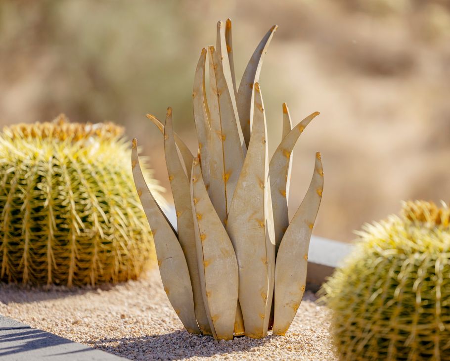 Metal Emperor Agave Sculpture