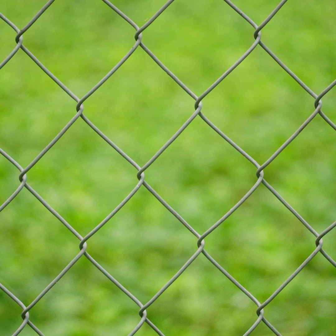 Chain Link Fence (Galvanized and Black Vinyl-Coated)
