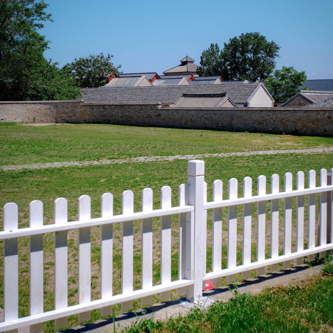 Wood Picket Fence